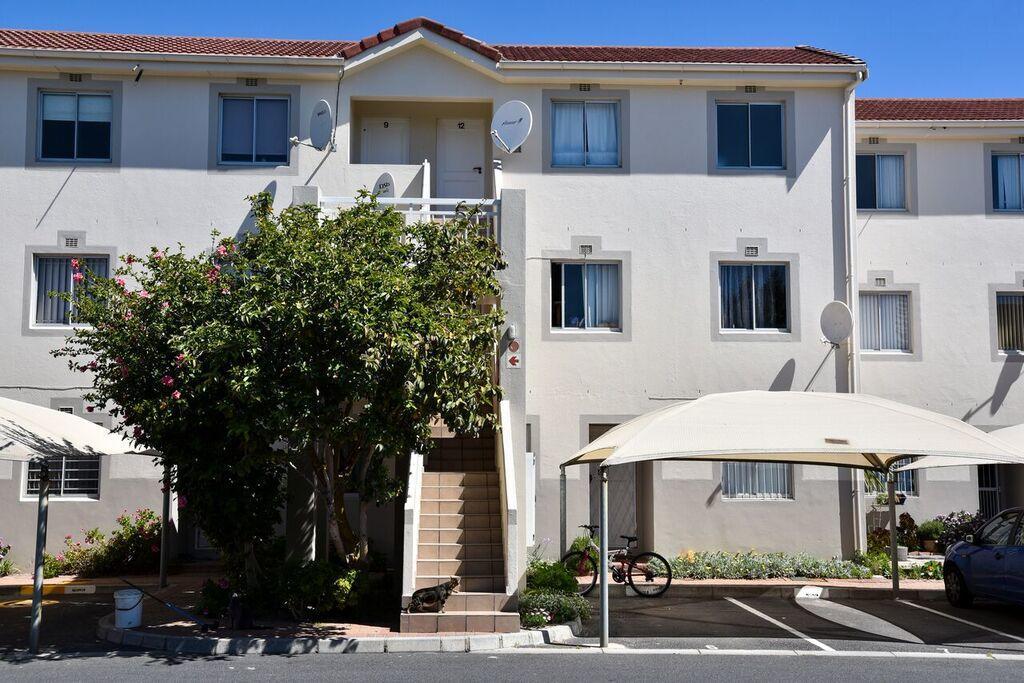 Sea And Mountain View Apartment Gordonʼs Bay Екстериор снимка